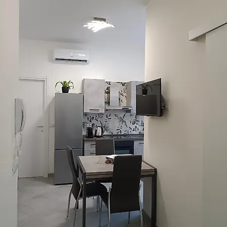 Orchidea Apartment *